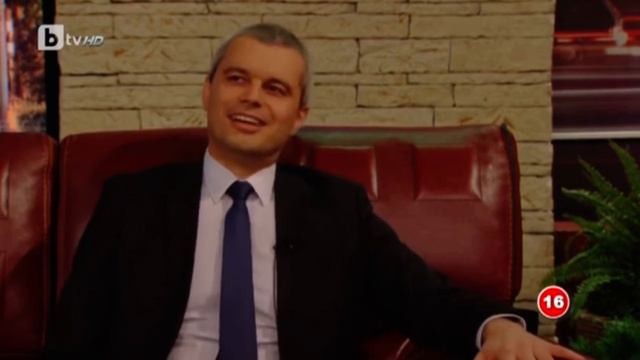 Костадин Костадинов разказва виц на Слави Трифонов