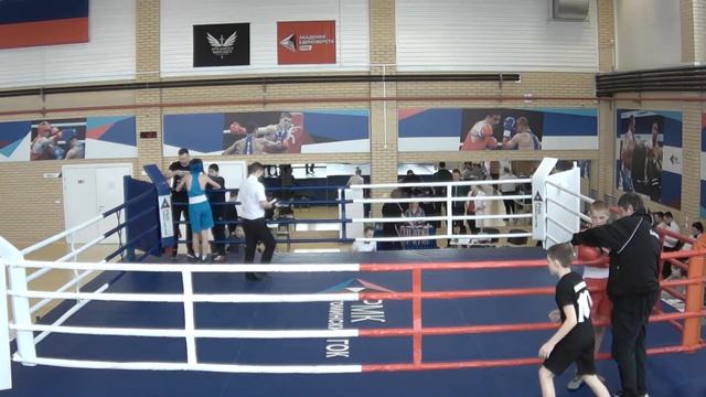 Первенство Челябинской области по боксу среди юношей 13-14 лет. смотреть онлайн