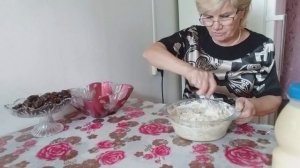 Пирог на простокваше с маком.