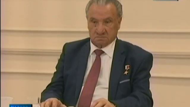 Глава Адыгеи и губернатор Краснодарского края поздравили Исхака Машбаша с днем рождения