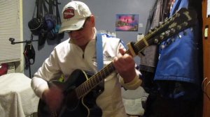 Долго я шёл берегом реки.