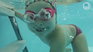 Грудничковое плавание в ТоТо (Таня, 2 года 10 месяцев)