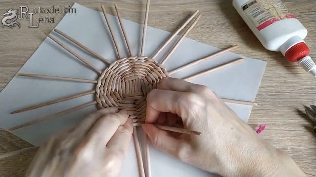 1. Круглое ДНО, подъем СТОЕК веревочкой и 3-х/плетение из газетных трубочек