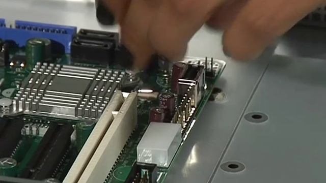 How to Build A Server смотреть онлайн