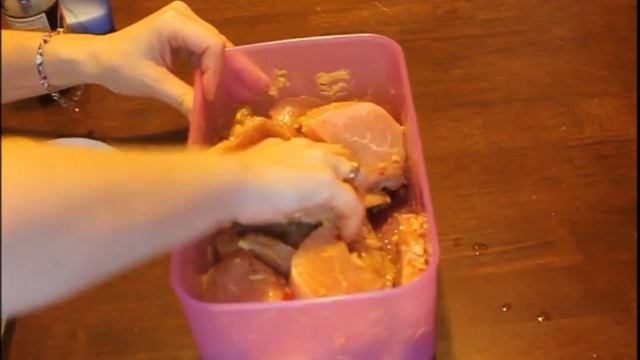 Как приготовить сочную куриную грудку