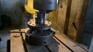 Болт вместо заклепки,крепление полуприцепа