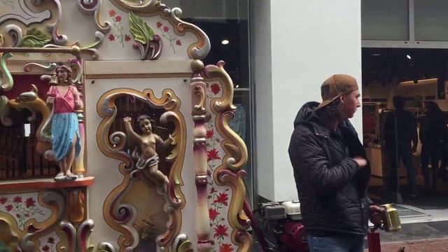 Шарманка в Амстердаме смотреть онлайн