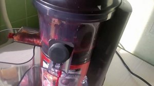 Лучшая шнековая соковыжималка для дома Panasonic MJ L500