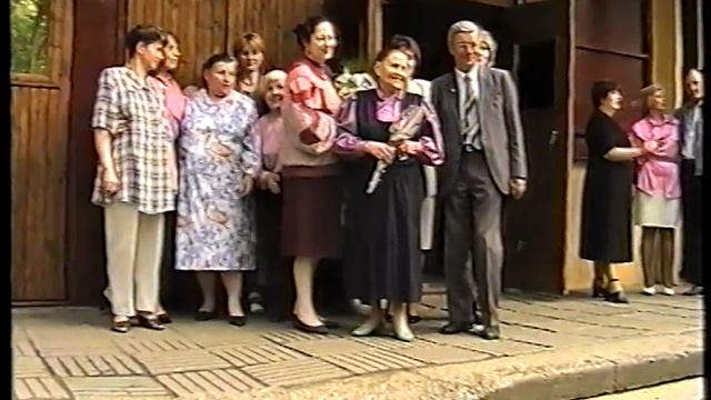 60 ЛЕТ panasonic у входа_cut_001HDR.mp4 смотреть онлайн