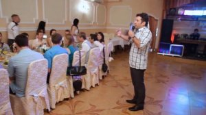 ведущий Андрей Астахов - застольный интерактив