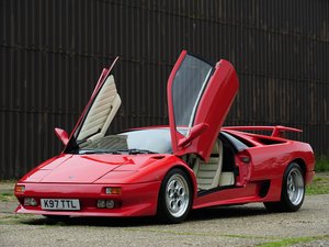 Последний правильный Ламборгини - Lamborghini Diablo.