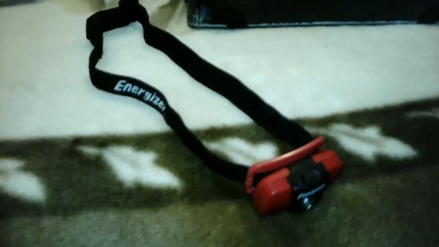 Обзор налобного фонарика Energizer LED Headlight смотреть онлайн