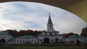 Звон колоколов на Часовой башне в Коломенском