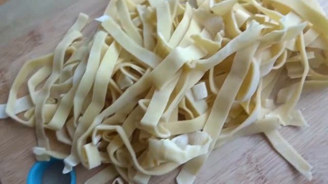 Домашняя лапша с жареным мясом !!!