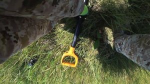 Металлокоп с МТ 705. Поиск металла в поле с китайским металлоискателем..mp4