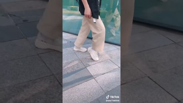 Как научиться лунной походке :) смотреть онлайн