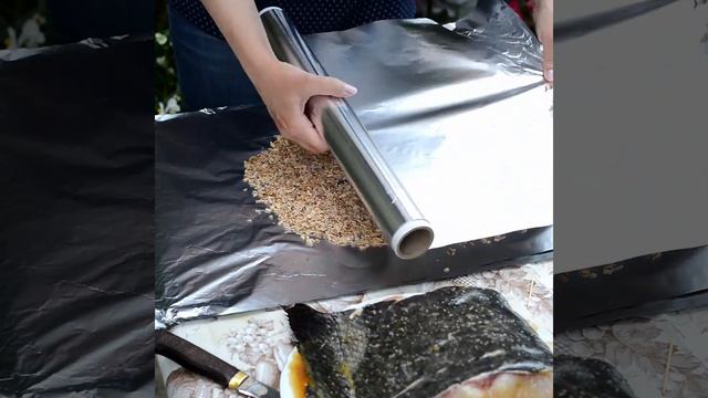 Сом на мангалі, приготований таким способом, запам'ятається вам неперевершеним смаком. смотреть онлайн