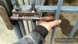 Полуавтоматический засов на вольер своими руками. Дешево и очень надежно!