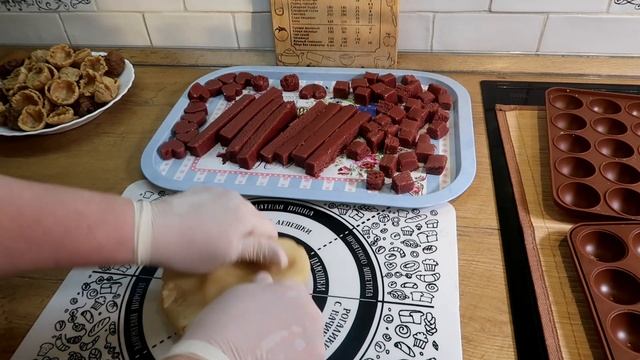 ФРУКТовый ИРИС?Всего 4 ингредиента?Конфеты с марципаном и ирисом? в вафельном корпусе?За кадром