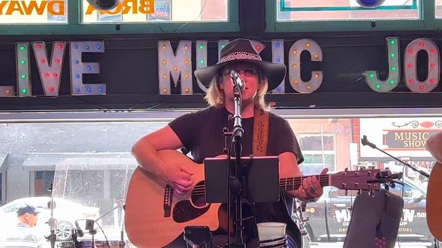 Robyn Taylor Music, Chris Bauer Nashville смотреть онлайн