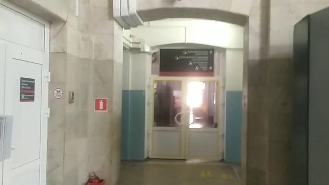 Минеральные Воды. Поезд №144/143 Москва - Кисловодск, стоянка по станции Минеральные Воды смотреть онлайн