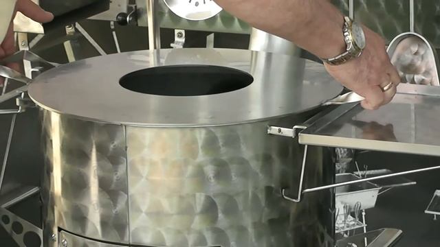 Russischer Schaschlikgrill Mangal Schaschlikspieße Utschak Uchak Uchag Holzkohlegrill учаг казан смотреть онлайн