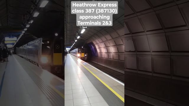 Heathrow Express class 387 (387130) approaching Heathrow Terminals 2 & 3 (REUPLOAD) #bombardier