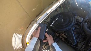 Заводим УАЗ с помощью пускового устройства Baseus 20000 мАч