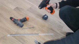 Автоматический адаптер на шуруповерт для подачи саморезов v2.0