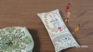 Прикладная вышивка. Игольница.