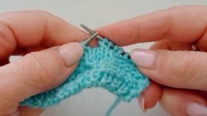 Очень эффектный рельефный узор спицами.