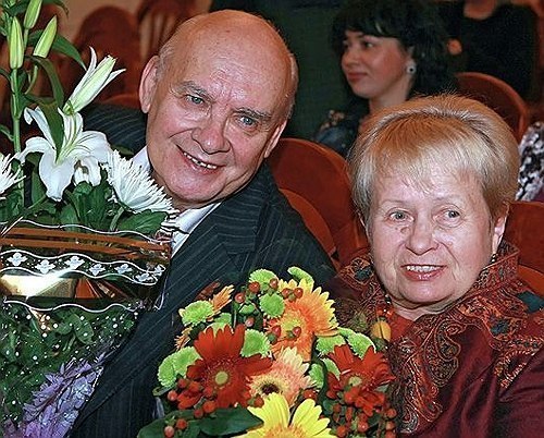 Помните эту песню? Публикуем в память о поэте-песеннике Николае Добронравове, ушедшем от нас сегодня