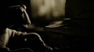 Miss Piggy spoofs Adele's Hello