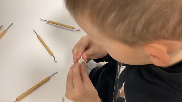 Лепка из пластилина. Долговязая лошадь смотреть онлайн