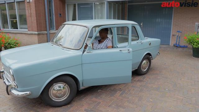 Oma vertroetelt Simca 1000 S voor kleinkinderen | Uw Garage | Autovisie | 4K смотреть онлайн