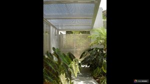 Козырьки из поликарбоната над крыльцом: 55 лучших примеров