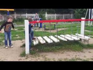 Максим на спортивной площадке
