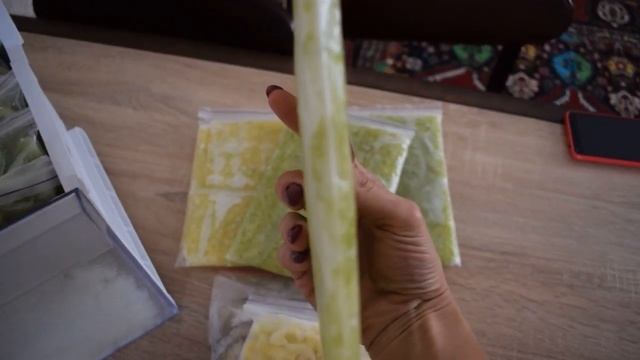 Заморозка овощей и фруктов 2019. Что у нас в морозильной камере?! Насушили на компоты)) смотреть онлайн