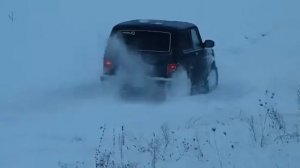 Нива по снегу. Резина Nortec MT-540 215 65 16.