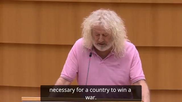 Депутат Европарламента: Зеленский использовал войну для проведения антидемократических реформ