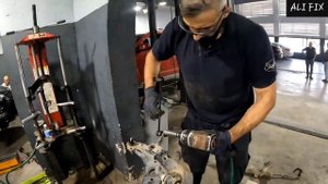 замена рулевой рейки - втулки стабилизатора - тяги стабилизатора .. hyundai elantra 2008 - 2012