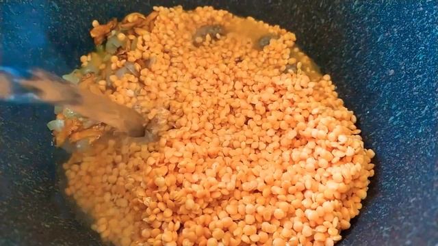 Обед за полчаса | ЧЕЧЕВИЧНЫЙ СУП С ФРИКАДЕЛЬКАМИ смотреть онлайн