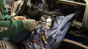 Установка 13 дюймовой TEYES cc3 2k в Toyota Highlander 2013-2018