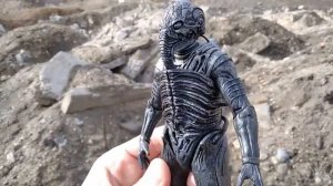 Обзор фигурки  Инженер NECA