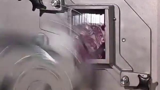 Шинкование капусты на многофункциональном аппарате для нарезки Foodlogistik_ROVABO смотреть онлайн