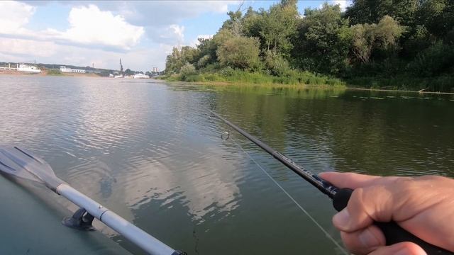 Ловля на спиннинг летом в городе. смотреть онлайн