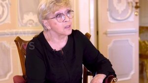 ПО-ТИХОМУ УЕХАЛА ИЗ РОССИИ И ЗАКРЫЛАСЬ ДОМА… Вот что на самом деле происходит с Алисой Фрейндлих