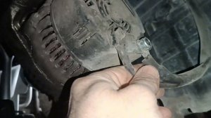 Mercedes m111 compressor снятие генератора и замена щеток генератора