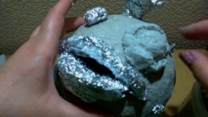 Копилка жаба из папье маше . Часть 1.