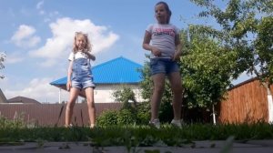 Танец под песню витаминка??